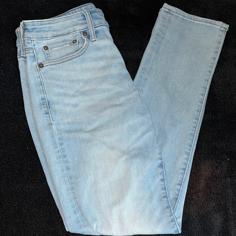 American eagle. Slim flex. Medium indigo.